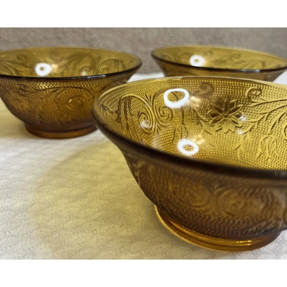 Vintage Indiana Glass Amber Sandwich Glass 4.5 In Dessert Salad Bowls Set Of 3 - Picture 2 of 4